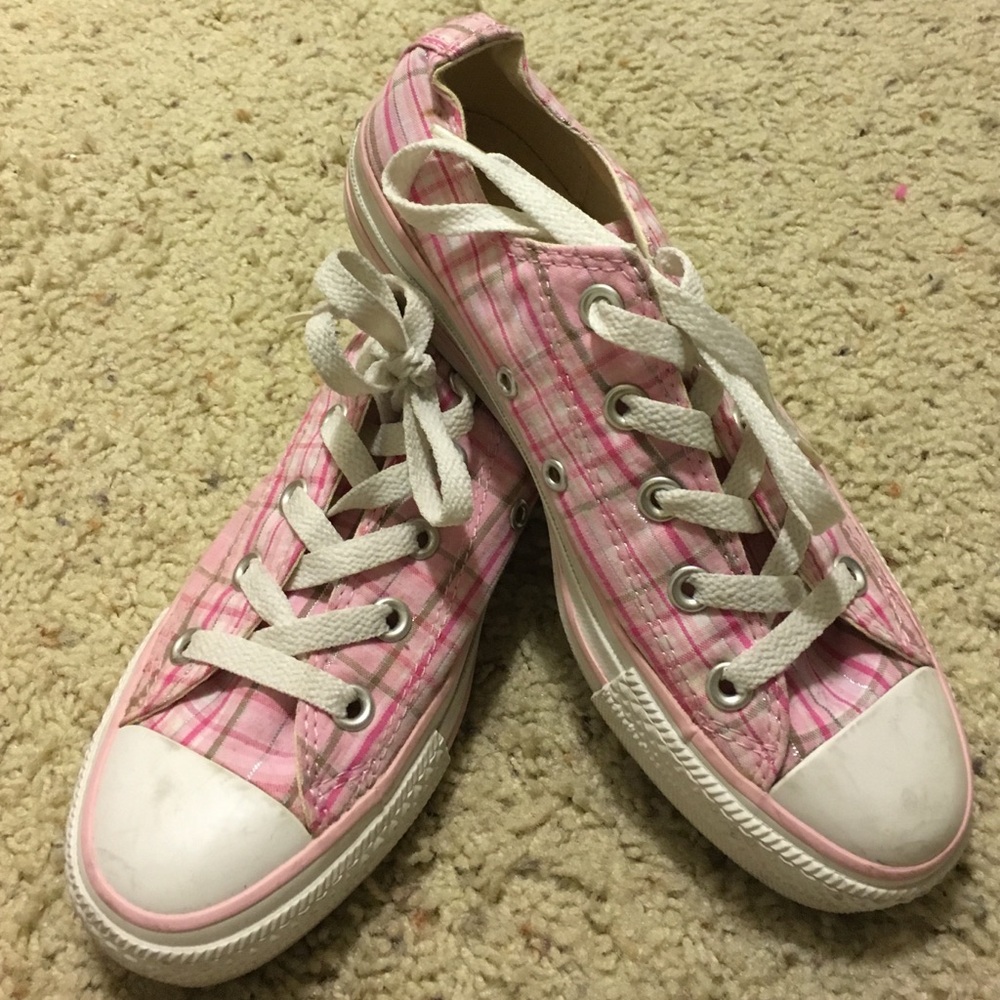 Pink plaid converse